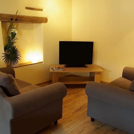 Vakantiewoningen-Pizzeria Blanckthys Voeren Room photo